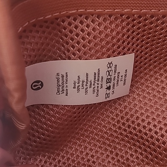 Lululemon Everywhere Belt Bag 1L Pastel Pink - Picture 12 of 14